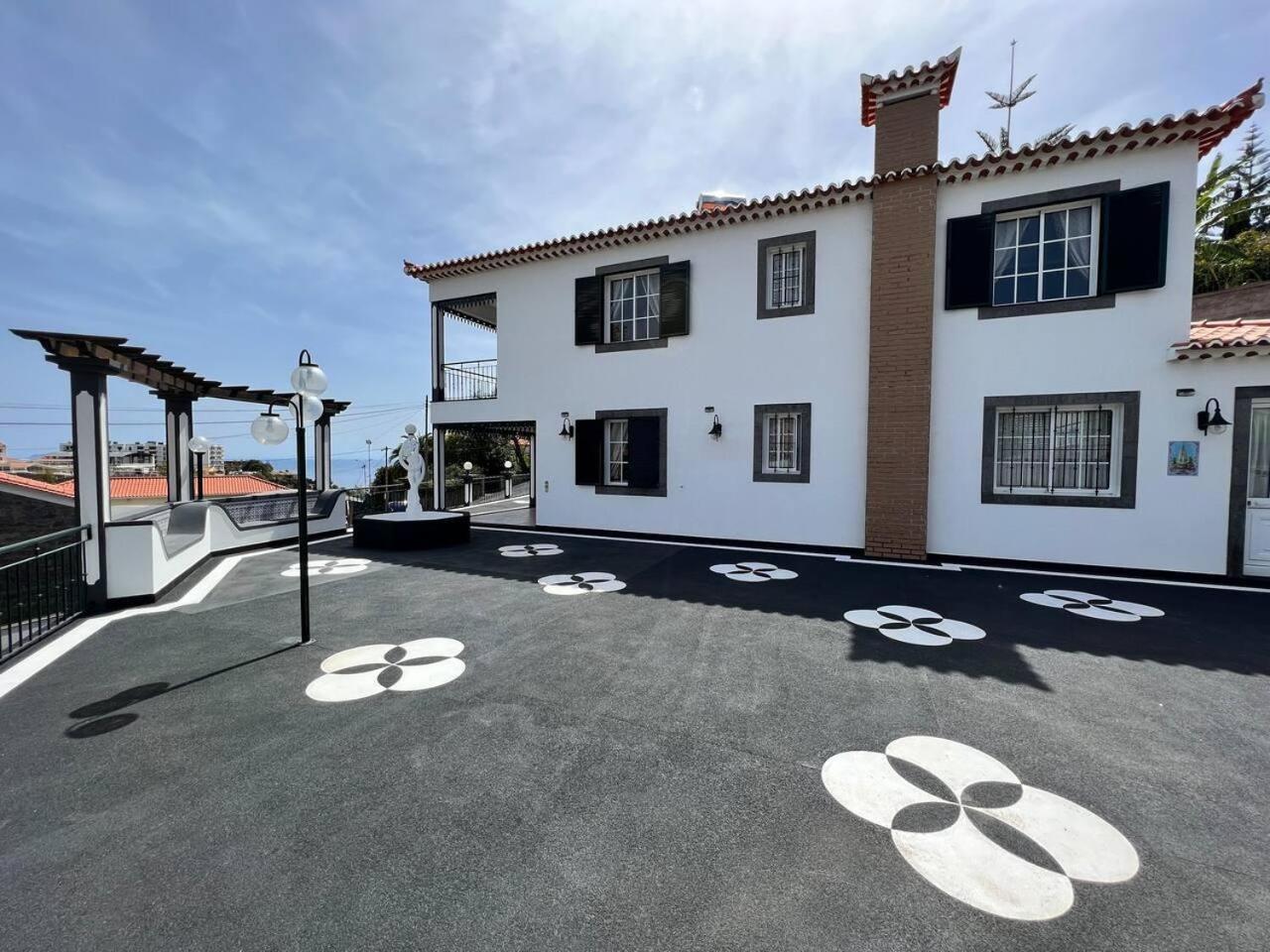 Comfortable 2-Bedroom Apartment For Relaxing Stays Funchal  Zewnętrze zdjęcie