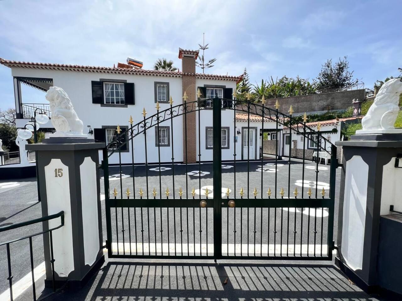 Comfortable 2-Bedroom Apartment For Relaxing Stays Funchal  Zewnętrze zdjęcie