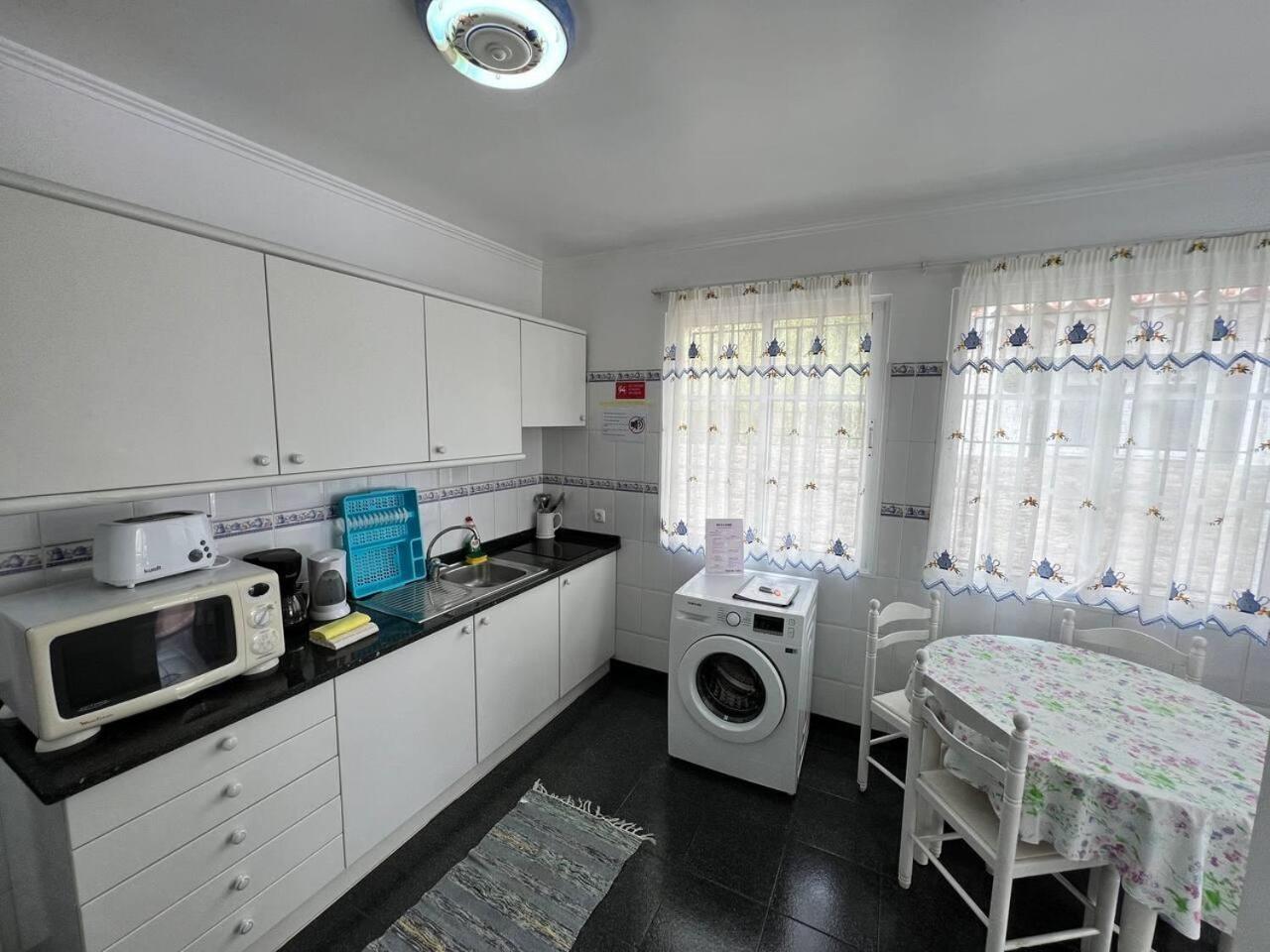 Comfortable 2-Bedroom Apartment For Relaxing Stays Funchal  Zewnętrze zdjęcie